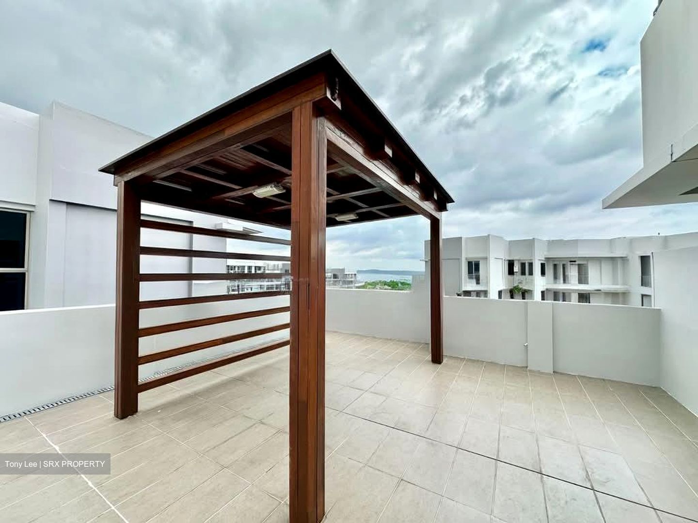 Sea Horizon (D18), Condominium #526230681